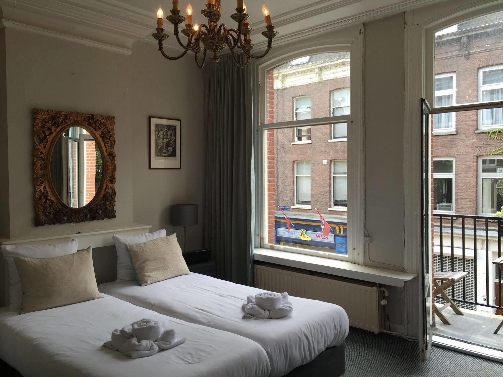 ไนน์ Bed & Breakfast อัมสเตอร์ดัม ภายนอก รูปภาพ
