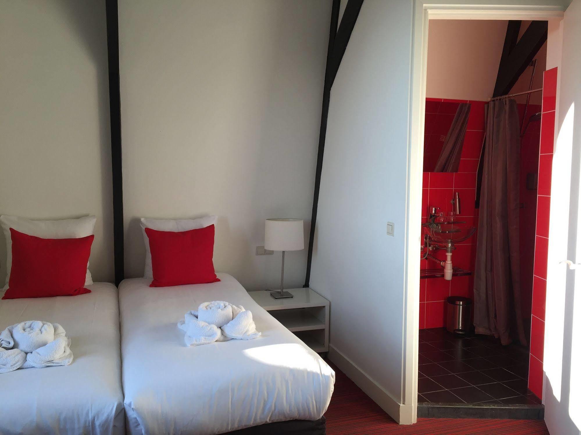 ไนน์ Bed & Breakfast อัมสเตอร์ดัม ภายนอก รูปภาพ